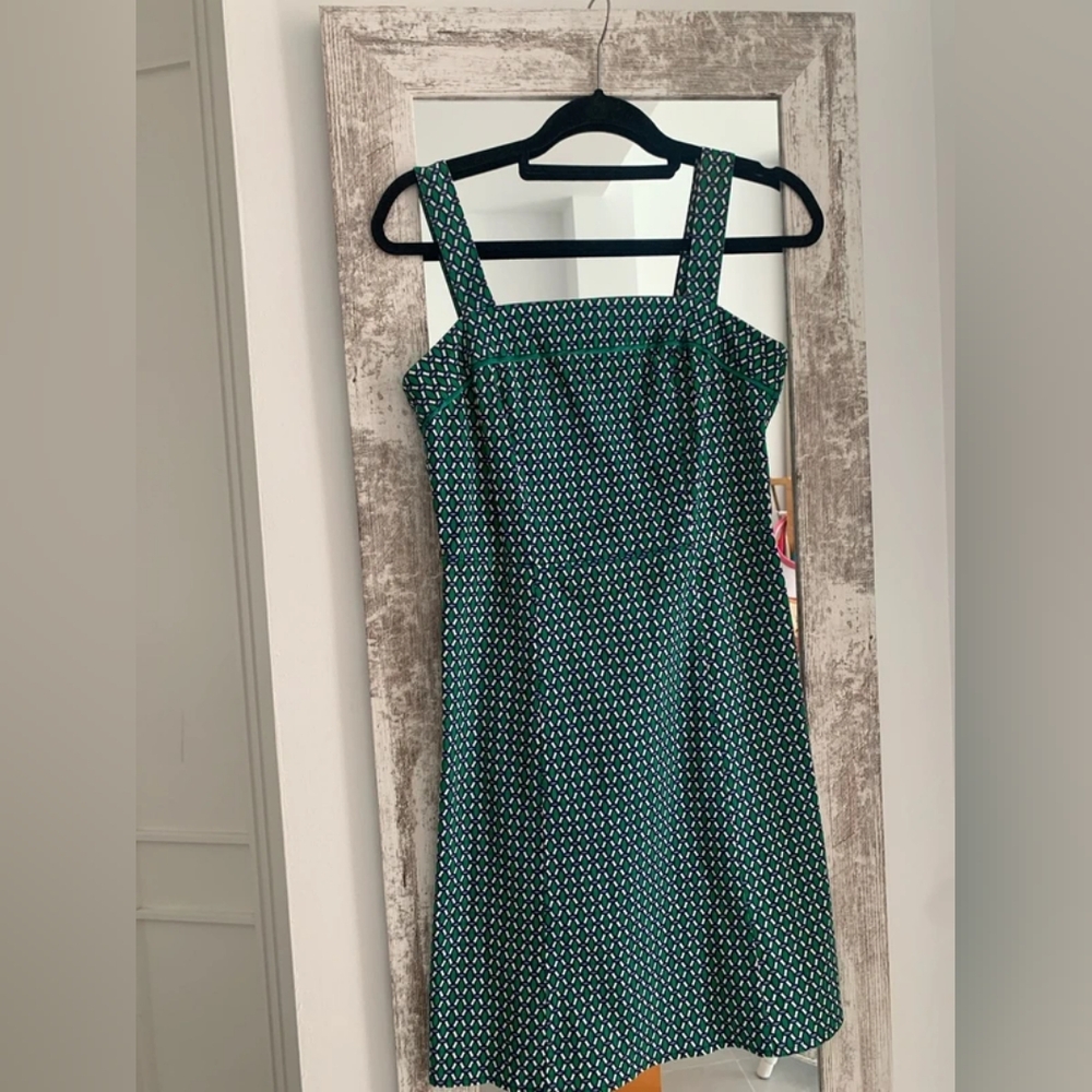 Elegant Green Patterned Dress